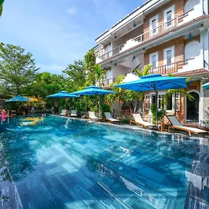 Blooms Boutique Village Hoi An